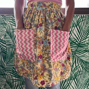 💕🌸🌼Retro apron